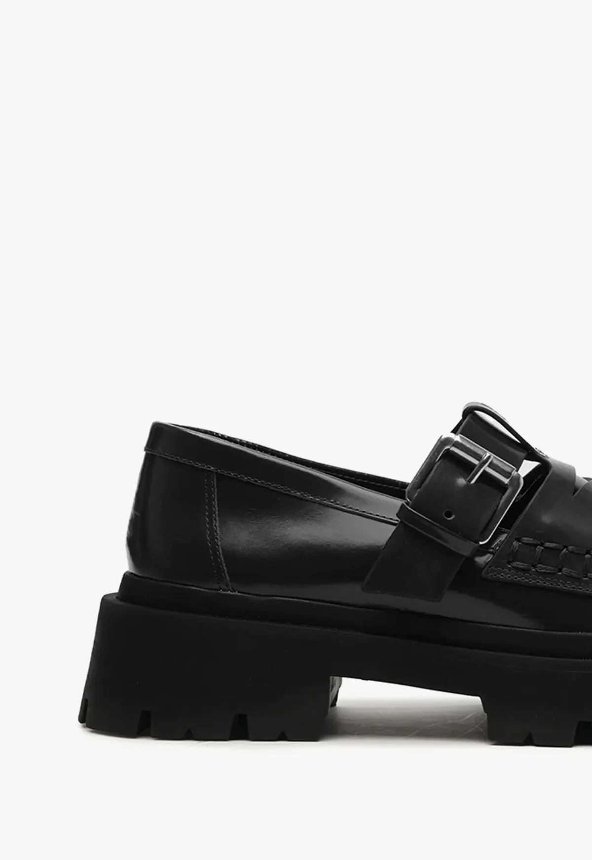 Alana Flat