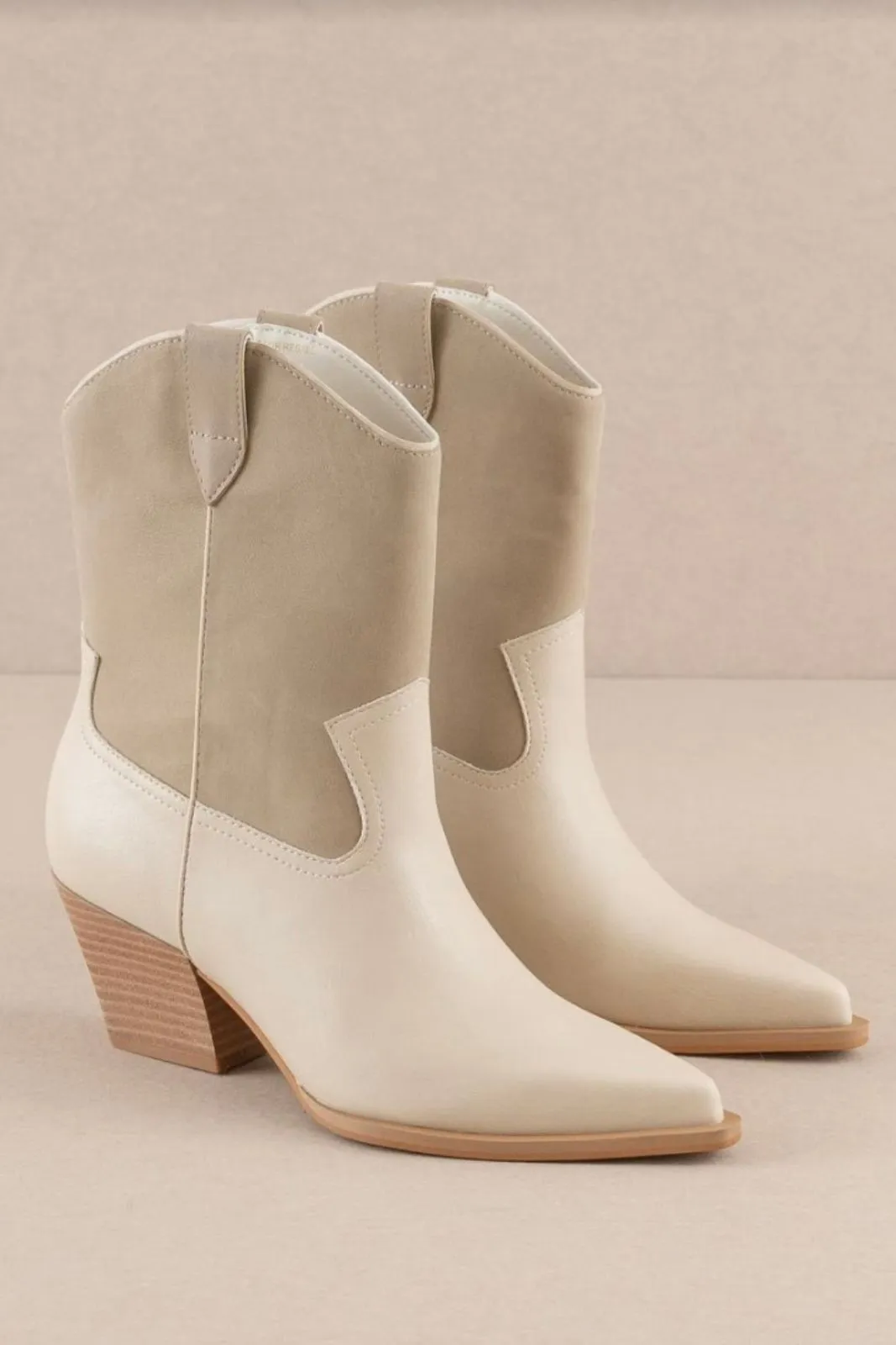 Ames Short Cowboy Boots