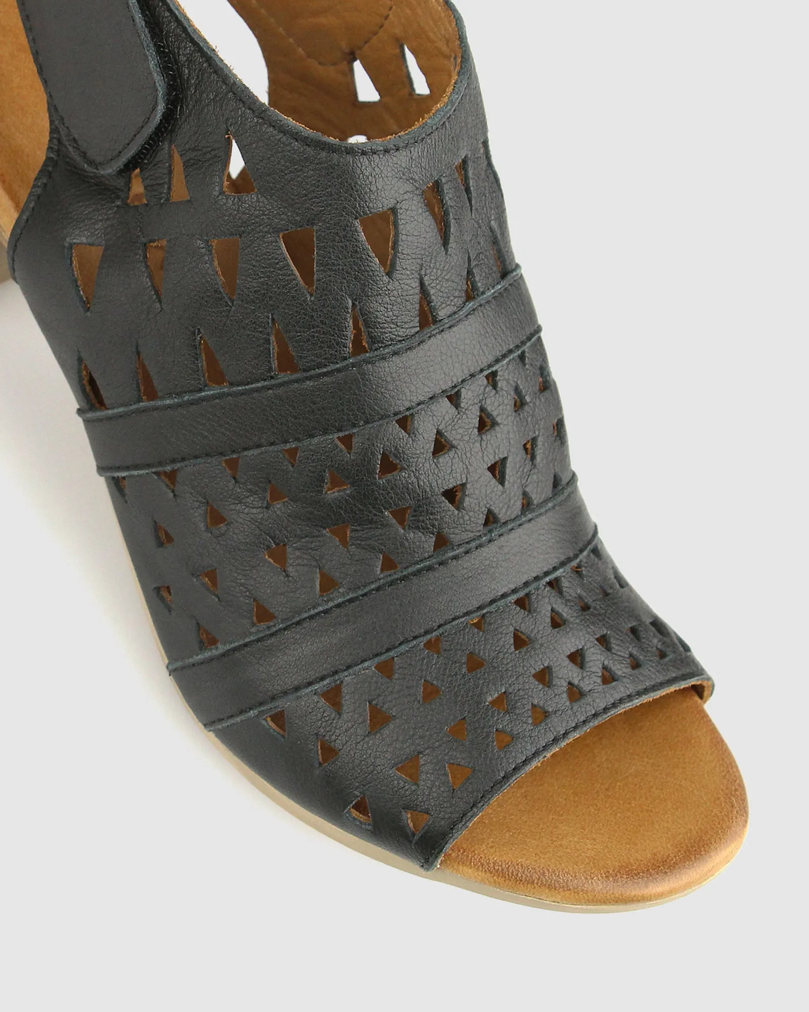 DELICIOUS 2 Leather Block Heel Sandals