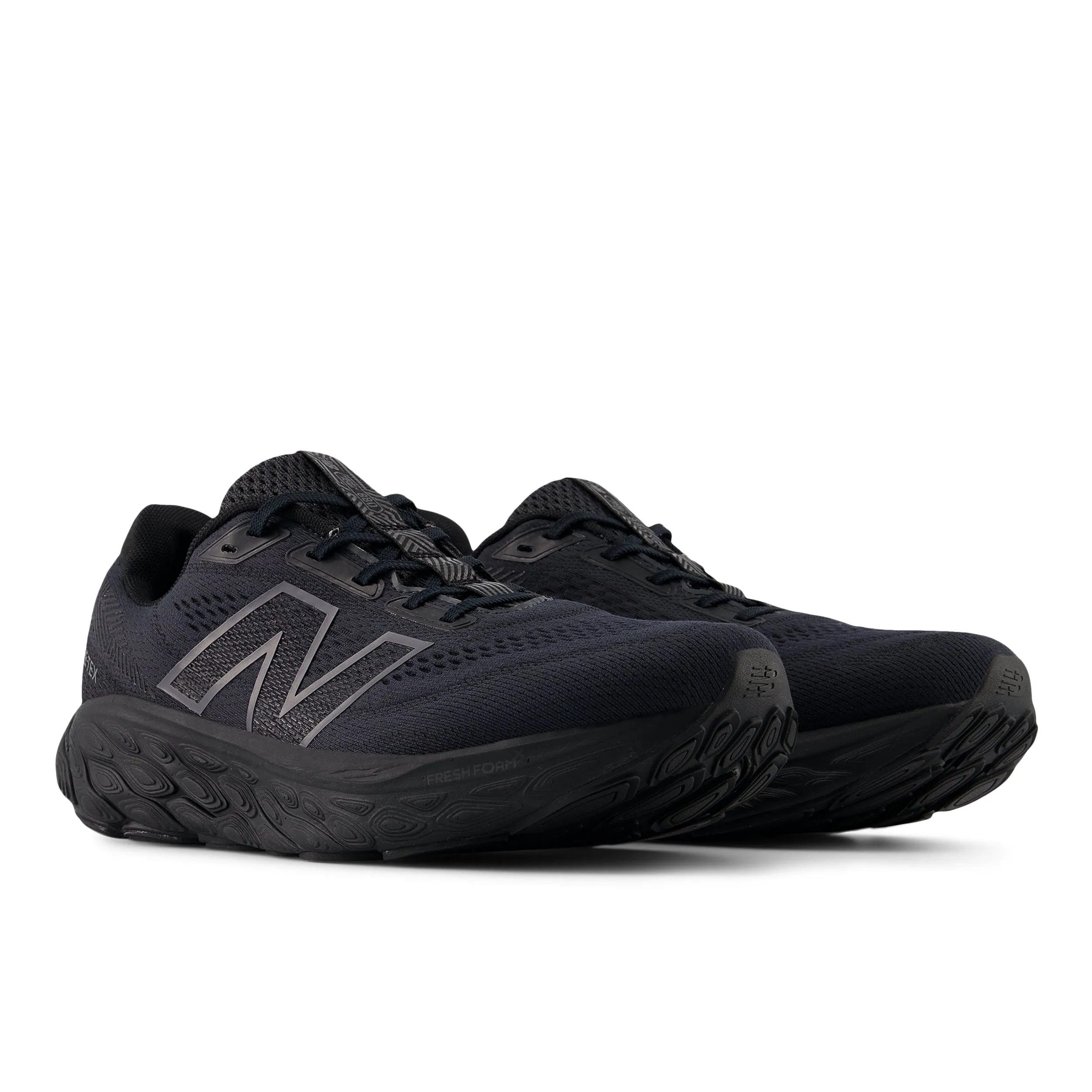 NEW BALANCE M880GV14