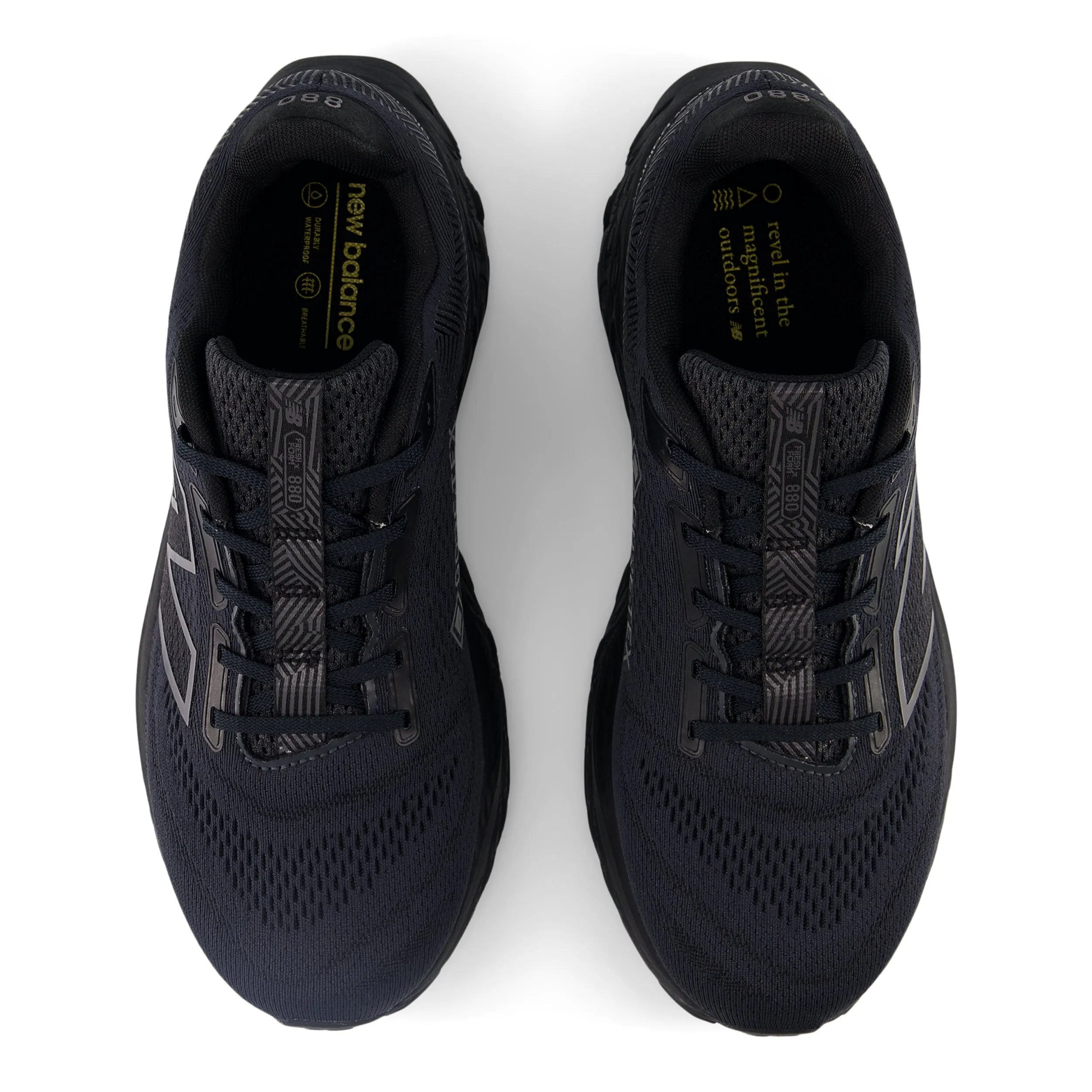 NEW BALANCE M880GV14