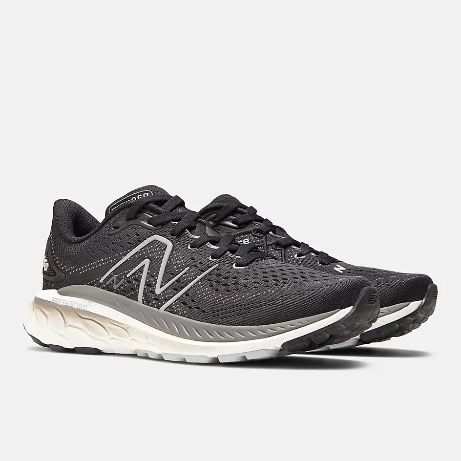 New Balance Mens 860v13