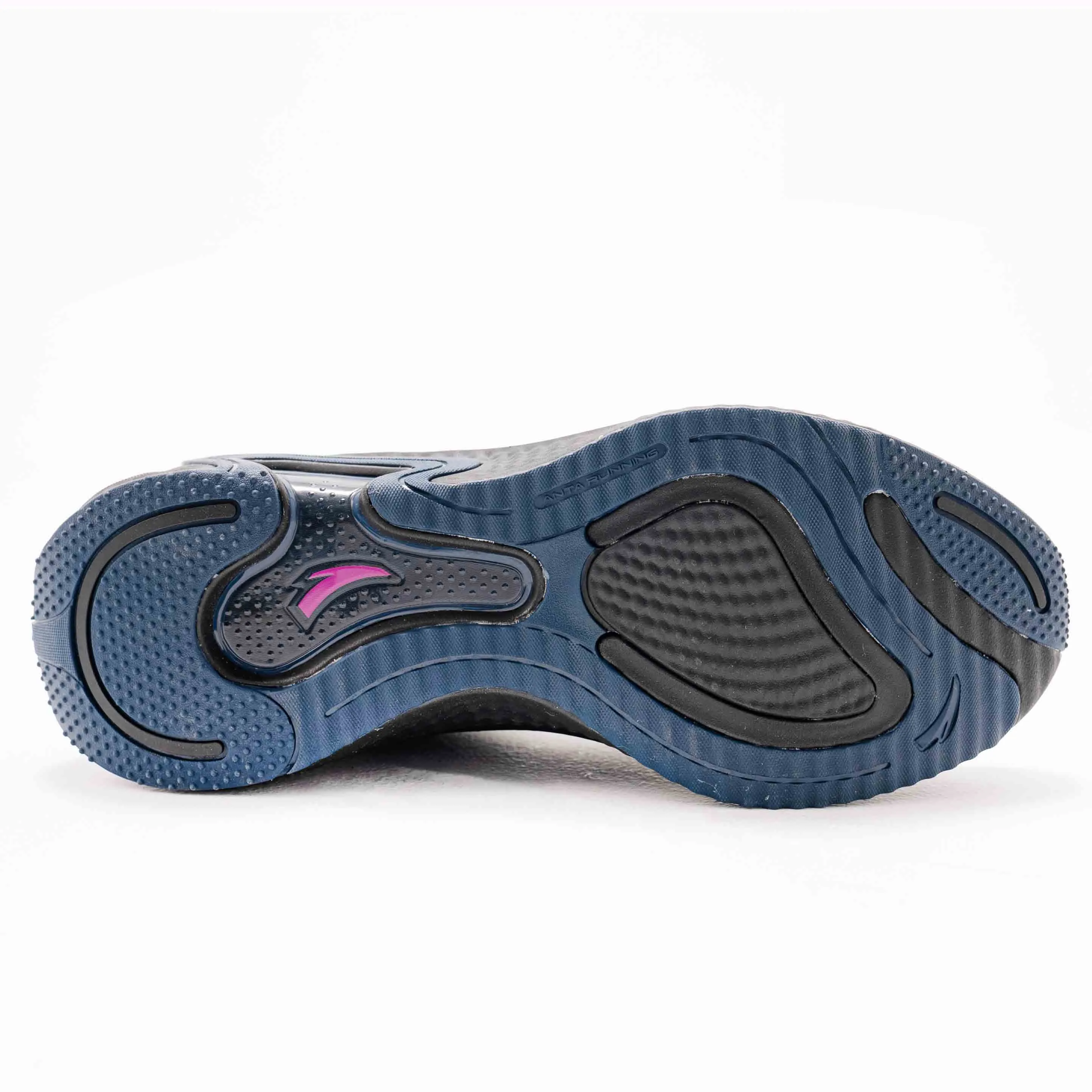 RUNNING SHOES