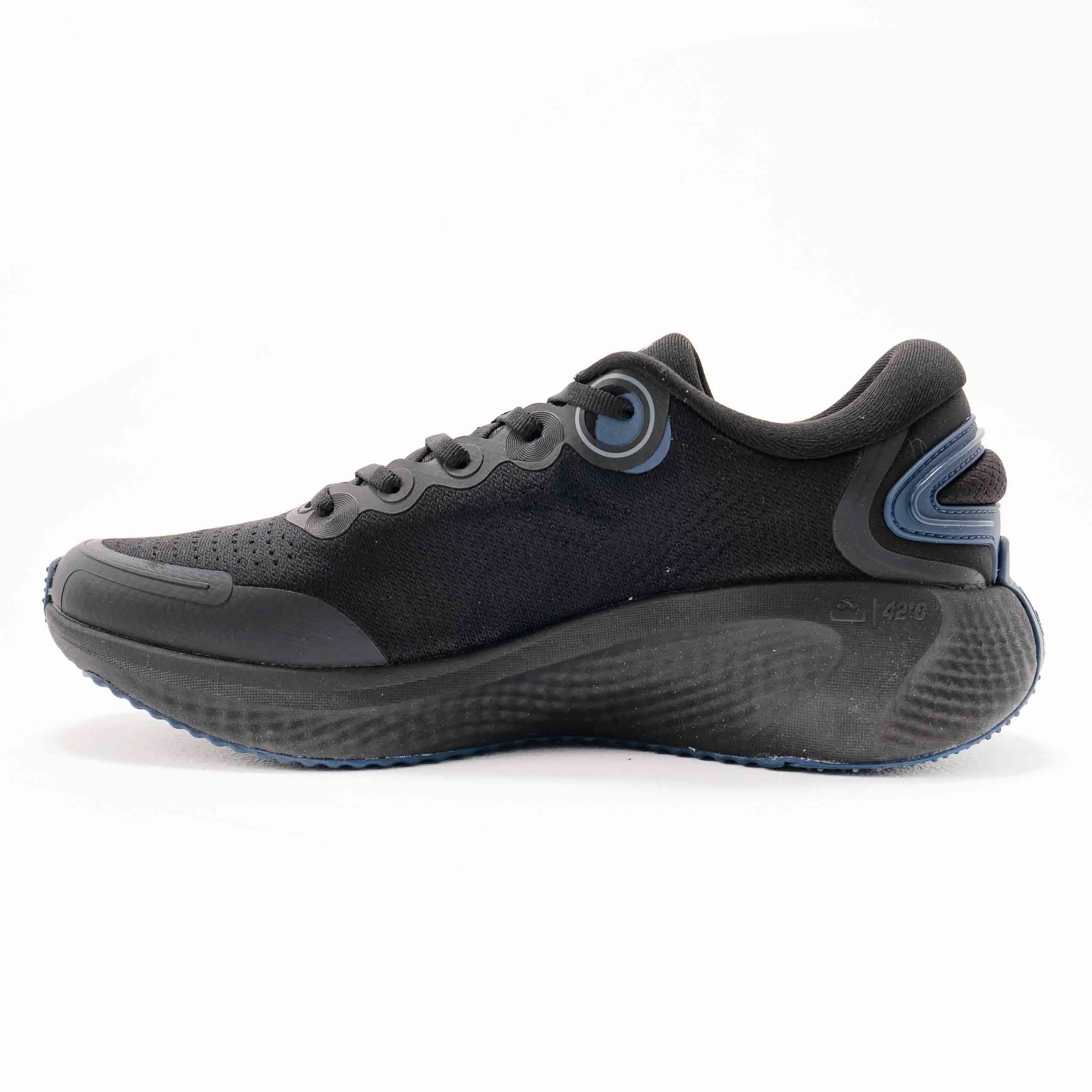 RUNNING SHOES
