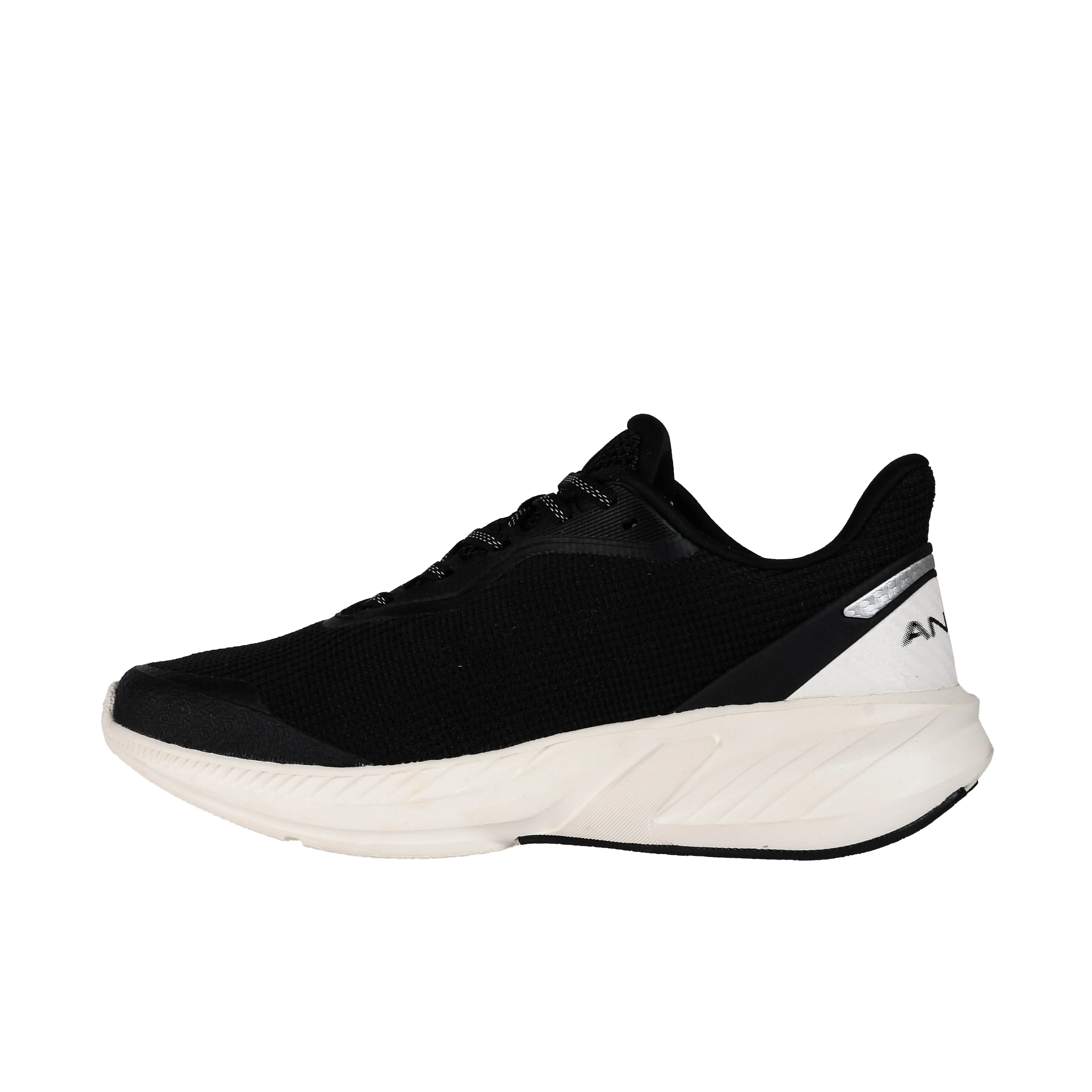 RUNNING SHOES